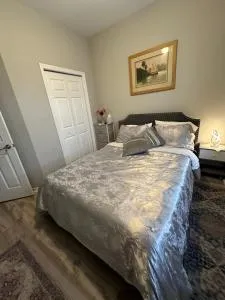 Quiet room in a family home - ليهاي أكريس