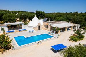 Villa Trullo Famigiu by Villa Plus