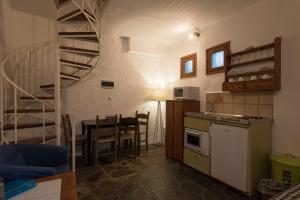 One-Bedroom Apartment with Loft