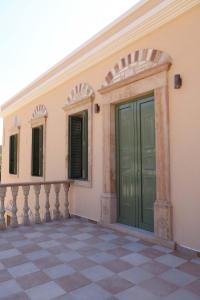 Xenion1850 culture and living