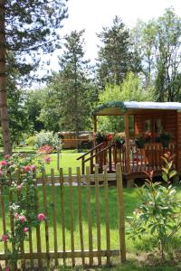 Lodges Les roulottes a Sandie : photos des chambres