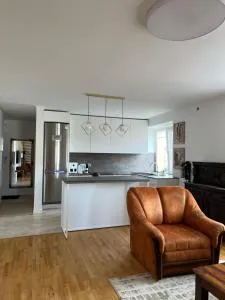 Erdvus 3-jų miegamųjų butas - Shantsy