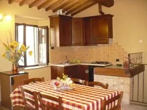 Casa il Fileno Lovely Apartment in Medieval Certaldo Alto - Aia Murata