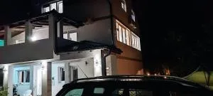 Vila Elhalabi - Osenjače