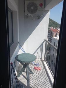 Deniz manzaralı, büyük markete yakın ev