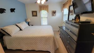 Stairway to Heaven, Breathtaking mtn views Indoor pool & hot tub