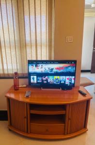 Aha Luxury Stay - 3BHK Villa with Garden & Parking