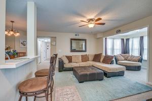 Pool Access and 2 Mi to Ocean Myrtle Beach Condo!