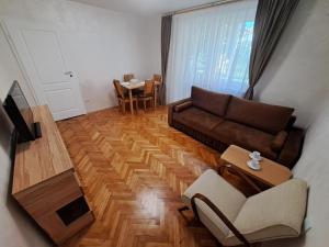 Charming 2-bedroom flat near center in marvelous Sibiu