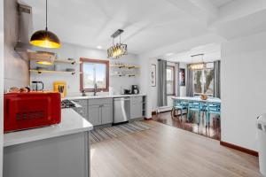 Renovated 5BR 2BA AC Quiet Retreat Home