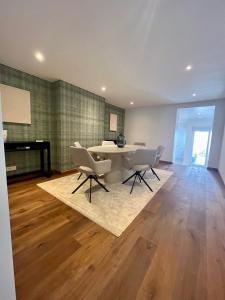 Stilias Apartment 6P City Center