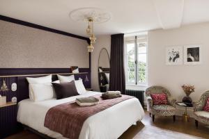 B&B / Chambres d'hotes Clos du Cedre - Chambres d-Hotes d-Exception, Luxury B&B a Dinan : photos des chambres