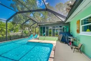 Crystal Water Escape with Private Outdoor Oasis - Inglis