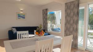 Palm beach apartments