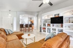 Patio and Fire Pit Peoria Getaway Near Golfing!