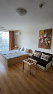 Aspen Golf Resort and SPA, Studio J006