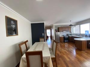 Centrico dpto con parqueo