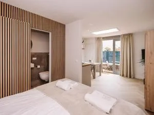 Ceebee - Free parking - 布罗门戴尔安泽