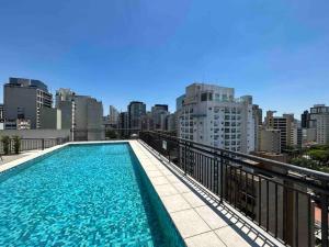 LK1005 Espaçoso Apartamento Com Vista da Vibrante Rua Augusta