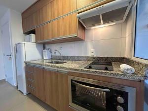 LK1005 Espaçoso Apartamento Com Vista da Vibrante Rua Augusta