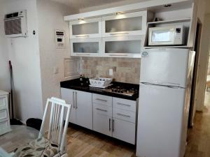 Brisas Sunset Apartment