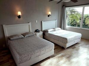 Brisas Sunset Apartment