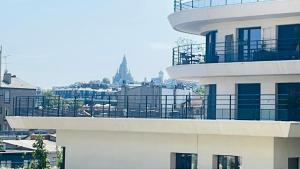 4P luxe 200m de Paris vue Sacré Cœur