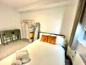 Modern studio, Prime location, Stunning city view