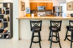 Luxury Island Life Apartment