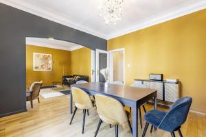 Elegant 1BR Retreat with Patio Near Kirchberg