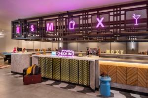 Moxy Solo