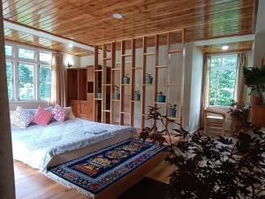 The Alpine Jungle Stay