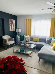 Homey Comfy Vacation Rentals - Las Vegas - VGT