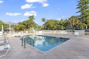KAWAMA K1 in Key Largo, Beach, Lagoon, Pools, Tennis, Free Bikes and Canoes