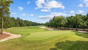 Stylish 8-Person Golf Condo in Pawleys Island, Off-Season Stay