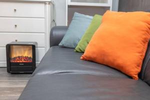 Detached Double Bedroom in Shared Apartment