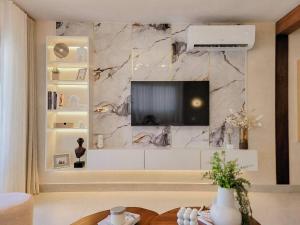 Luxury Apartment Downtown