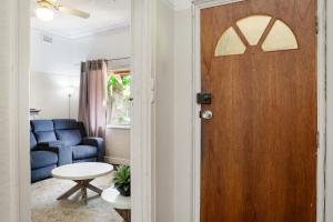 North Beach Cottage by Swan BnB Management