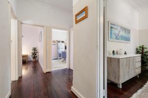 North Beach Cottage By Swan Bnb Management