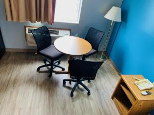 Single Room room in Super Star Inn & Suite Lincoln Crete
