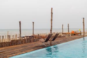 Laemsui Beach แหลมซุย บีช