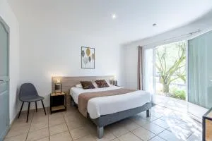 Logis Hôtel L'Oliveraie - 容扎克