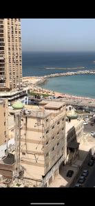 شقة للايجار اليومى فى اميز موقع على كورنيش الاسكندرية فى منطقة سيدى بشر Apartment for daily rent in an excellent location on the Alexandria Corniche in the Sidi Bishr area