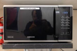 King Bedroom in Shared Apartment 3L