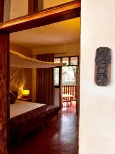 Kilimanjaro Lodge - MCF - Shiri