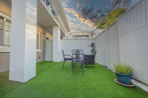 Queen Bedroom 4K TV in Shared Apartment 2S