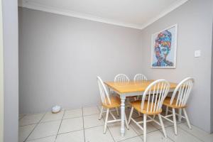 Queen Bedroom 4K TV in Shared Apartment 2S
