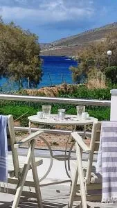 White Lotus seaside studio - Dhanakós