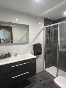 Encanto Mediterráneo Apartamento Céntrico a Pasos de la Playa del Albir