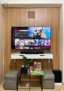 CD Staycation - Unit 4 at Trees Residences